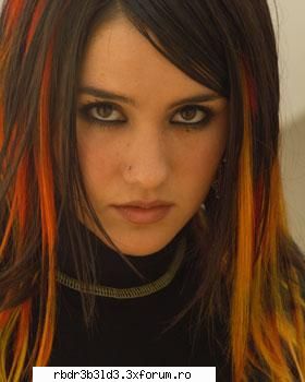 Cu ce culoare ii sta mai bine? - i_luv_rebelde - Dulce Maria